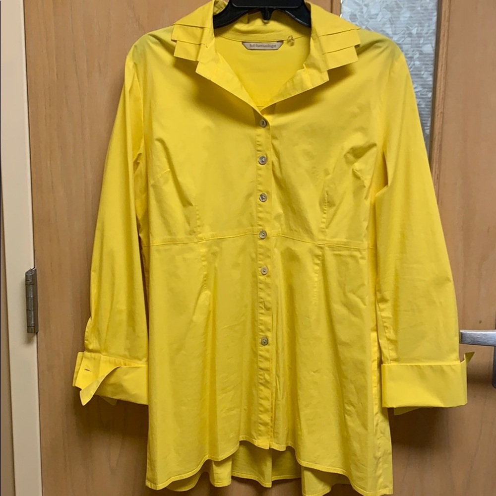 Women’s 3/4 length Stretch Button Down Blouse